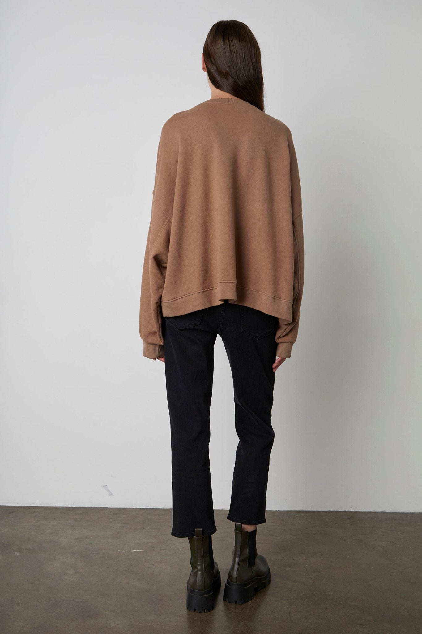 MARGOT OVERSIZED SWEATSHIRT - Velvet Staging 2.0-26916244095172