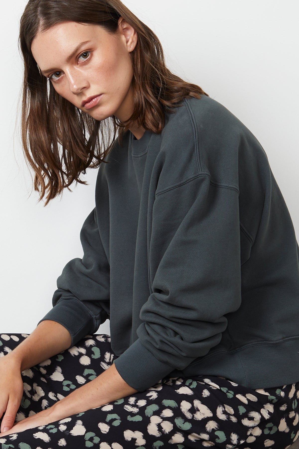 NELLA OVERSIZED SWEATSHIRT - Velvet Staging 2.0-26916274471108