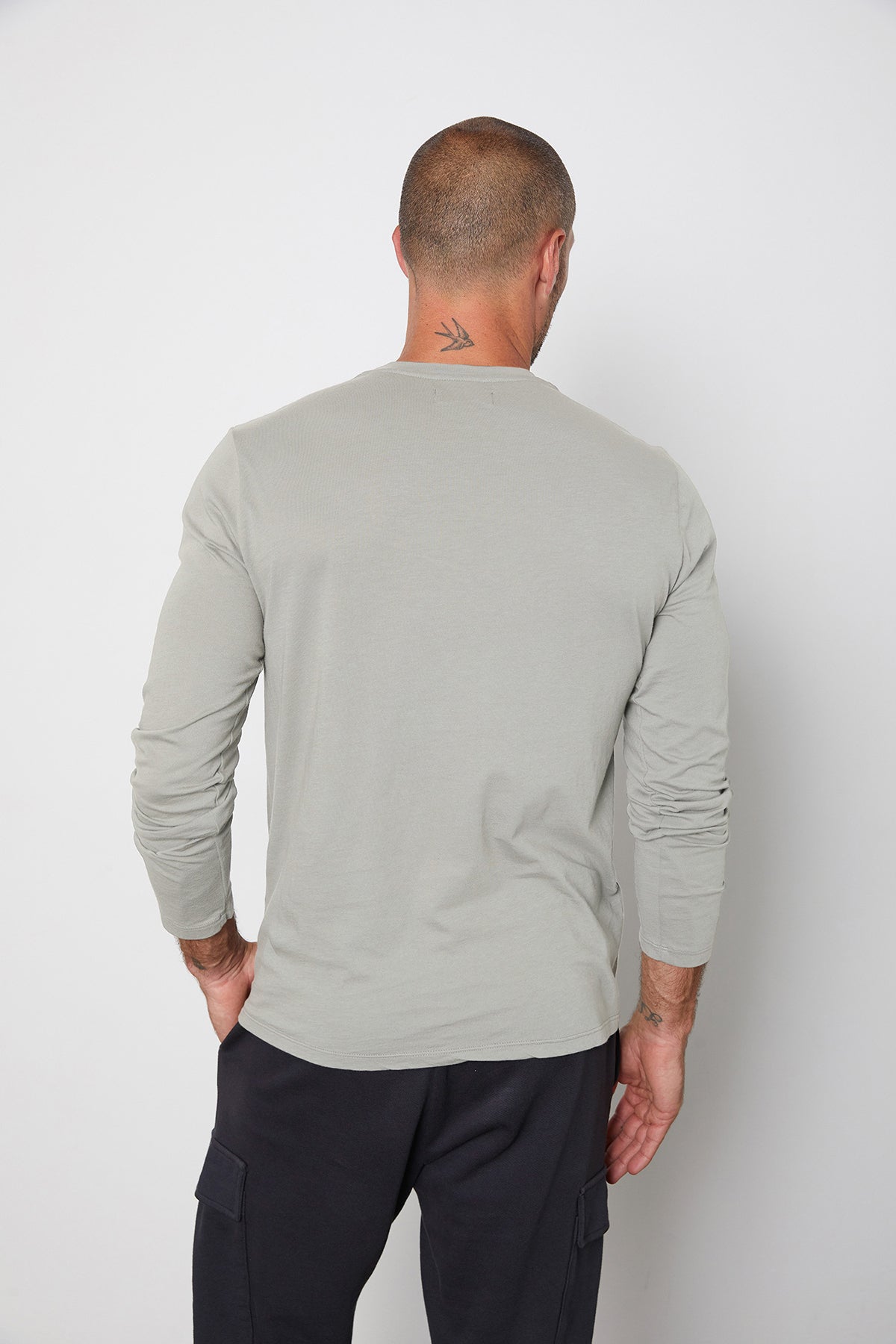 SKEETER WHISPER CLASSIC CREW NECK TEE - Velvet Staging 2.0-26916351082692