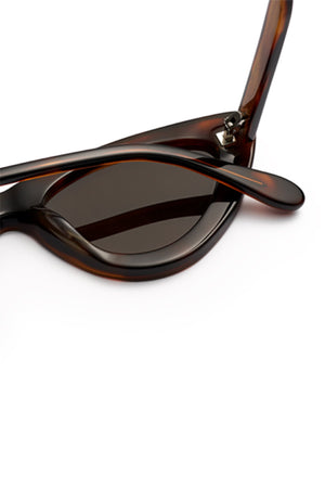 006 BY CHIMI EYEWEAR - Velvet Staging 2.0