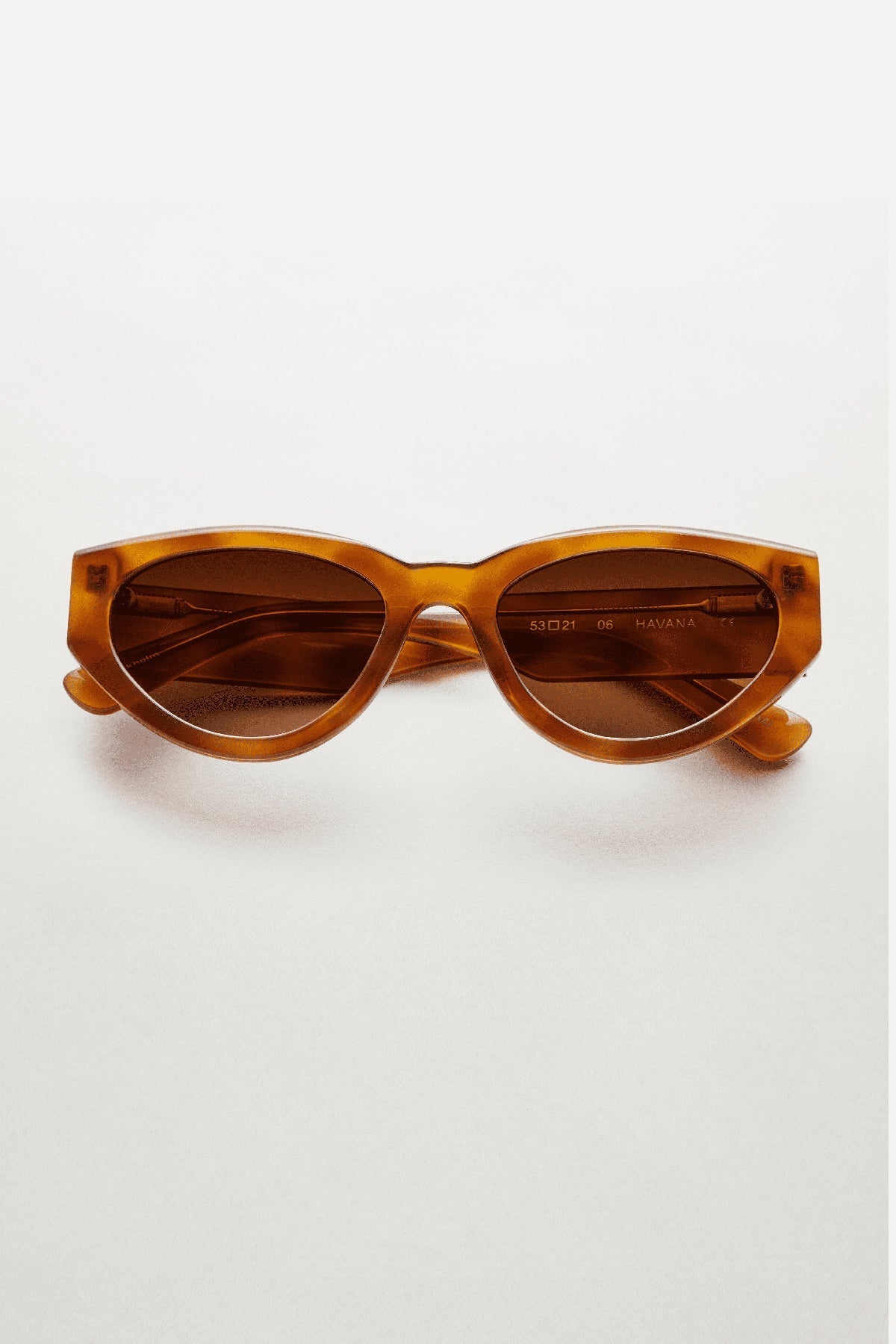 06 SUNGLASSES BY CHIMI - Velvet Staging 2.0
