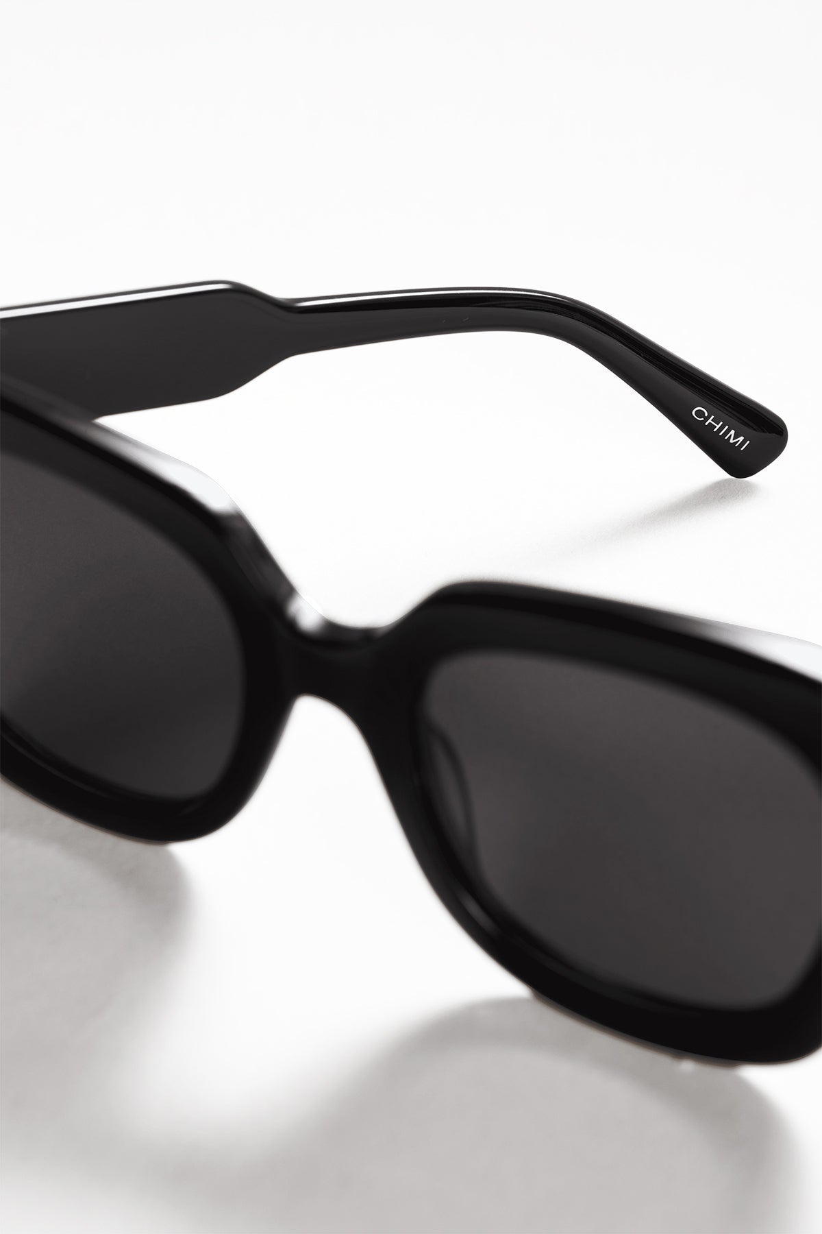 08 SUNGLASSES BY CHIMI - Velvet Staging 2.0-26916023140548