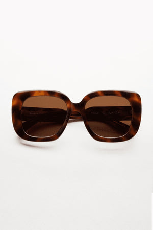 10 SUNGLASSES BY CHIMI - Velvet Staging 2.0