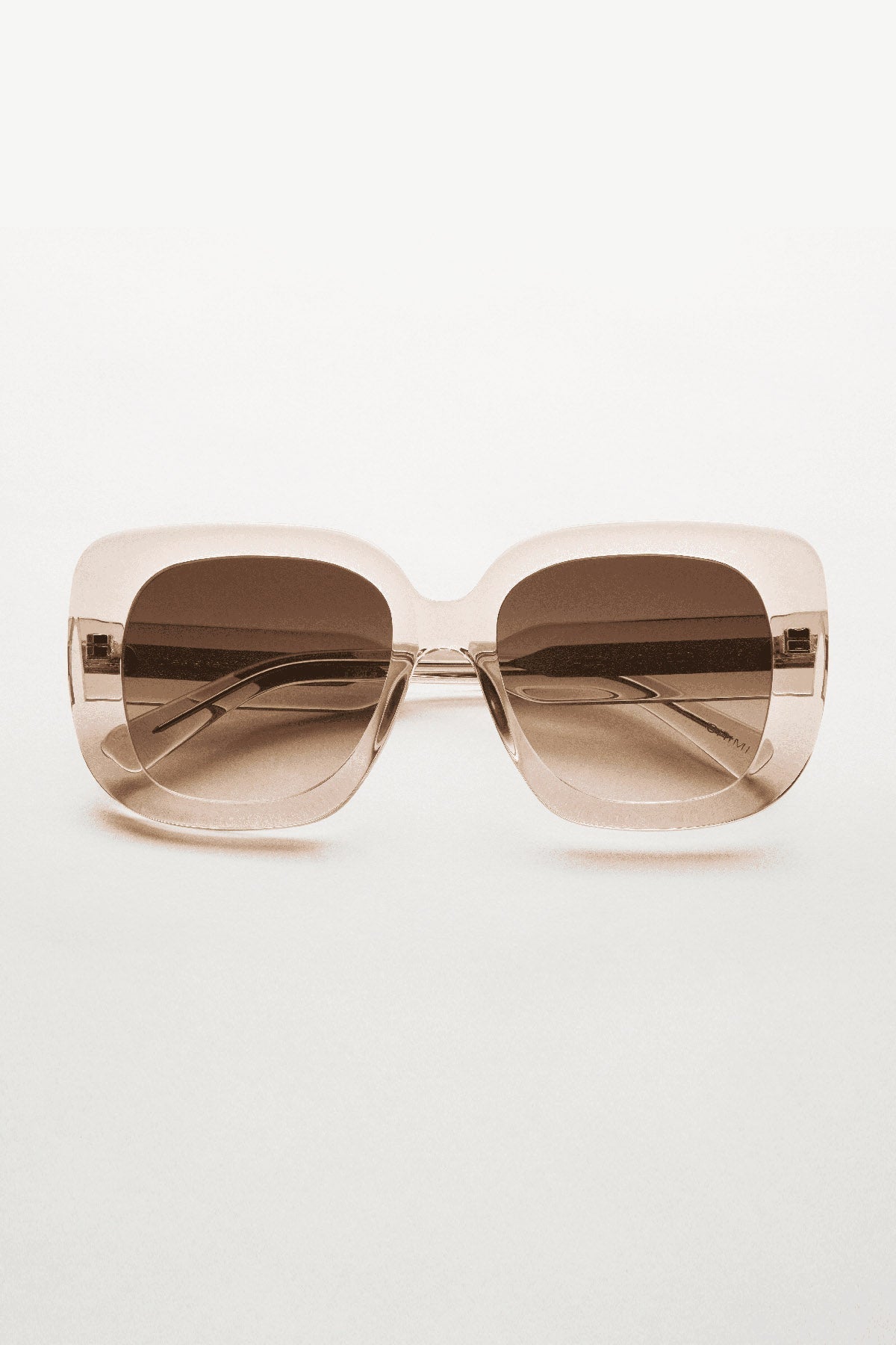 10 SUNGLASSES BY CHIMI - Velvet Staging 2.0