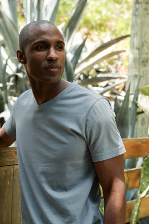 SAMSEN WHISPER CLASSIC TEE Velvet by Graham & Spencer