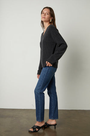 ABBIE V-NECK CASHMERE SWEATER - Velvet Staging 2.0