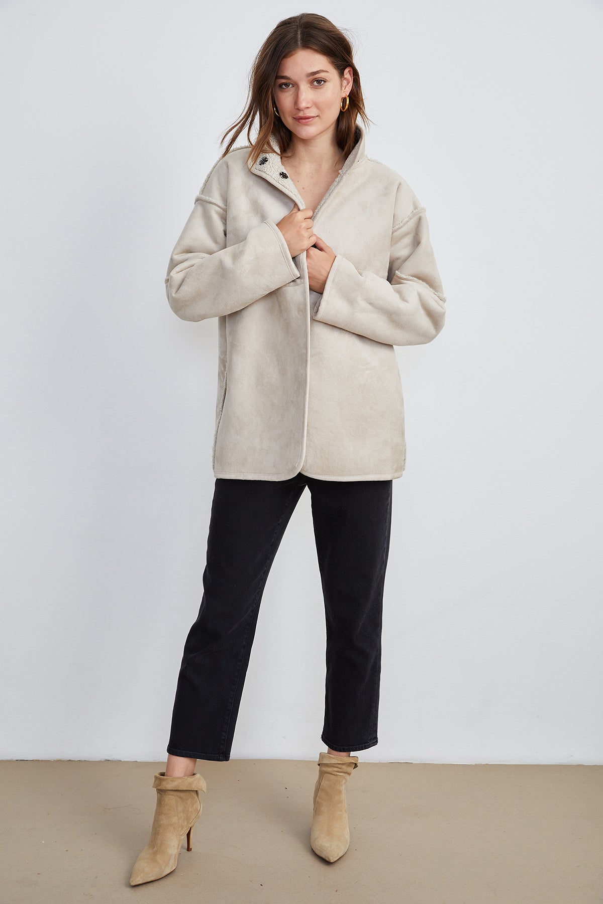 ALBANY REVERSIBLE LUX SHERPA COAT - Velvet Staging 2.0