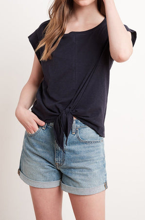 ANN KNOT FRONT TEE - Velvet Staging 2.0