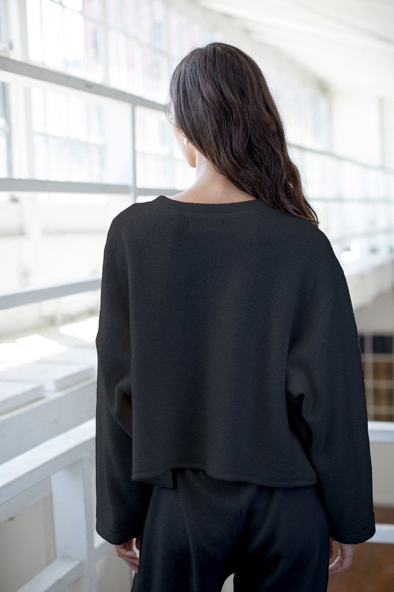 ARISSA CROPPED SWEATSHIRT - Velvet Staging 2.0-26916048928964