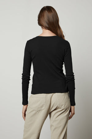 BAYLER RIBBED SCOOP NECK TEE - Velvet Staging 2.0
