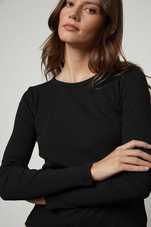 BAYLER RIBBED SCOOP NECK TEE - Velvet Staging 2.0