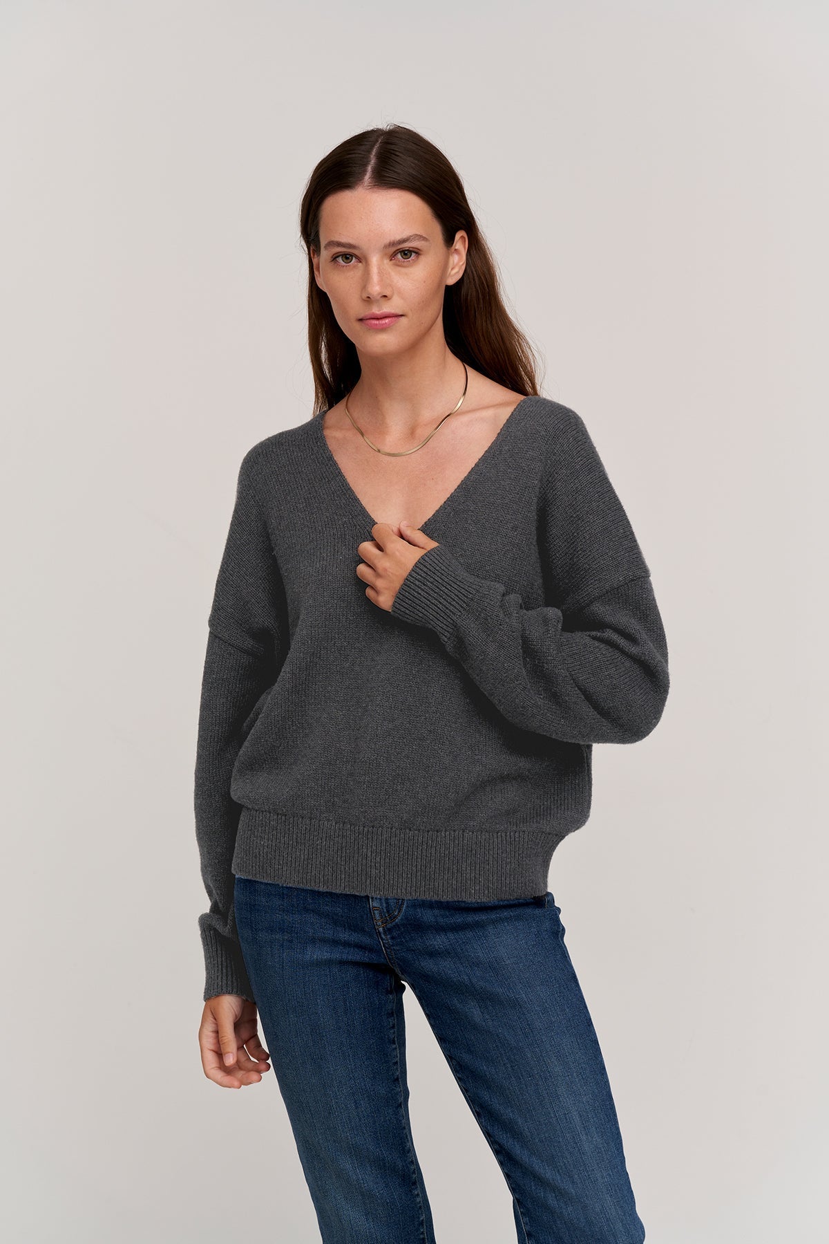 BELINDA V-NECK SWEATER - Velvet Staging 2.0-26916060364996