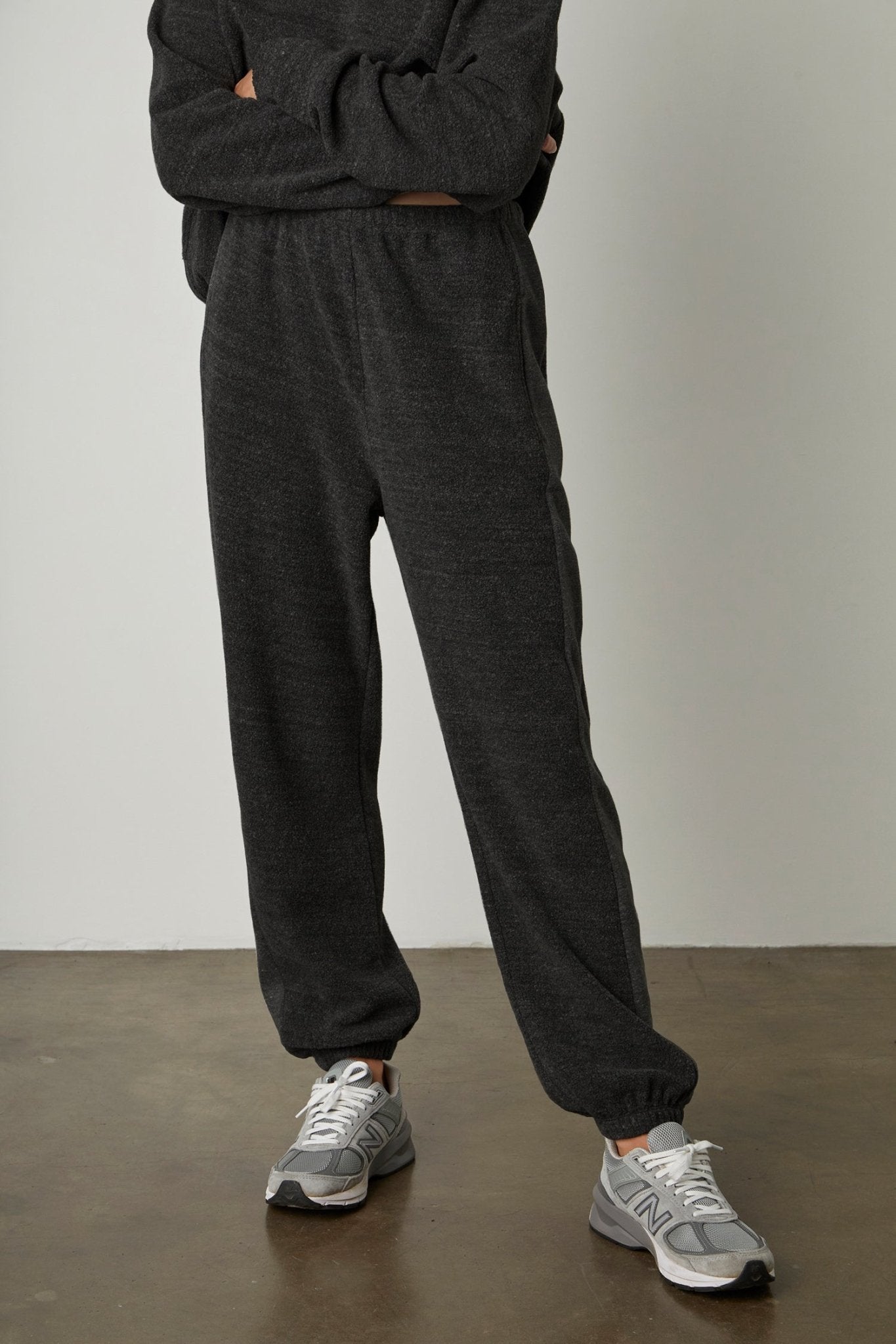 BELLE JOGGER - Velvet Staging 2.0-26916059054276