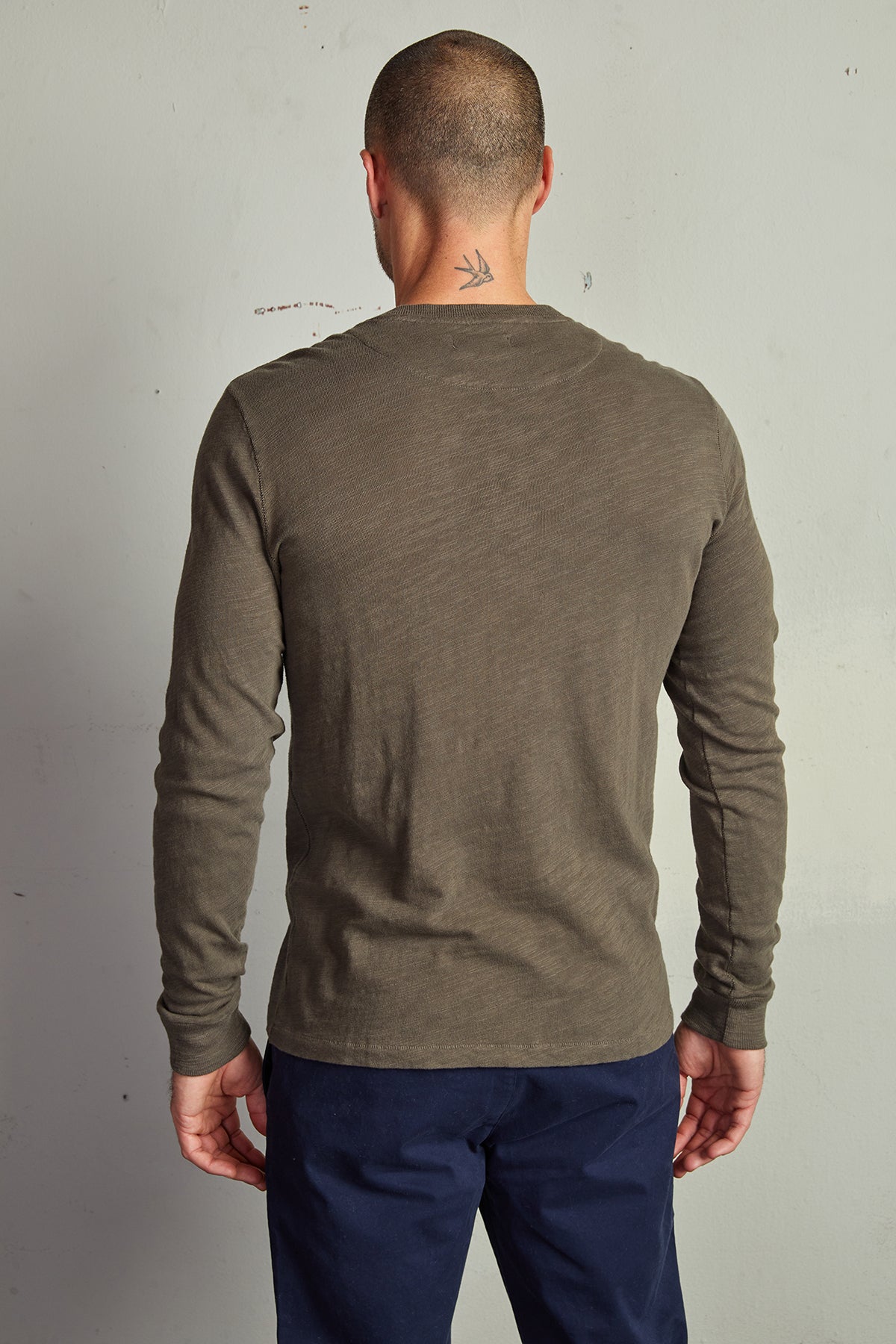 BRADLEY HENLEY - Velvet Staging 2.0-26916064231620