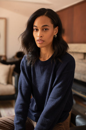 BRYNNE CASHMERE CREW NECK SWEATER - Velvet Staging 2.0
