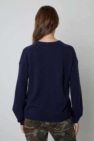 BRYNNE CASHMERE CREW NECK SWEATER - Velvet Staging 2.0