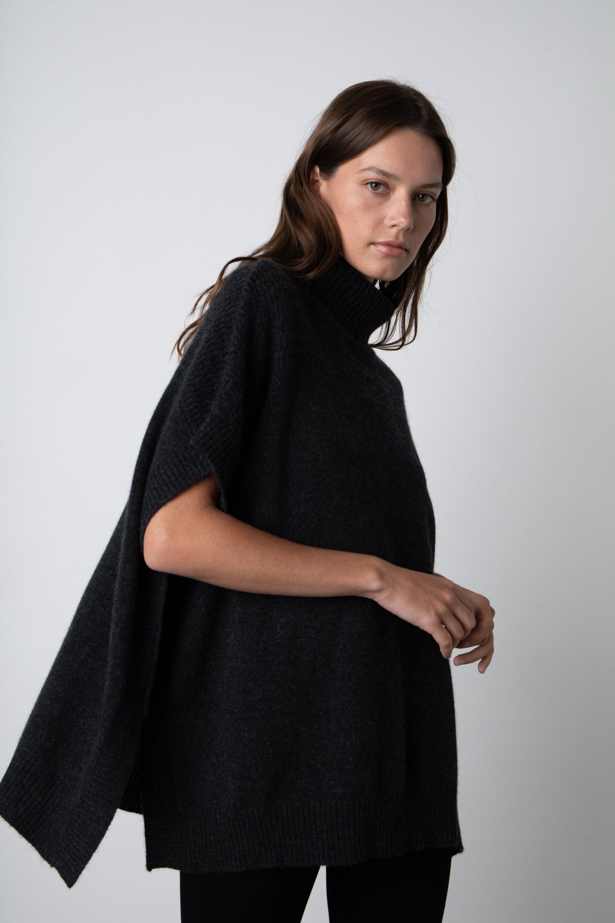 CASSIA CASHMERE PONCHO - Velvet Staging 2.0