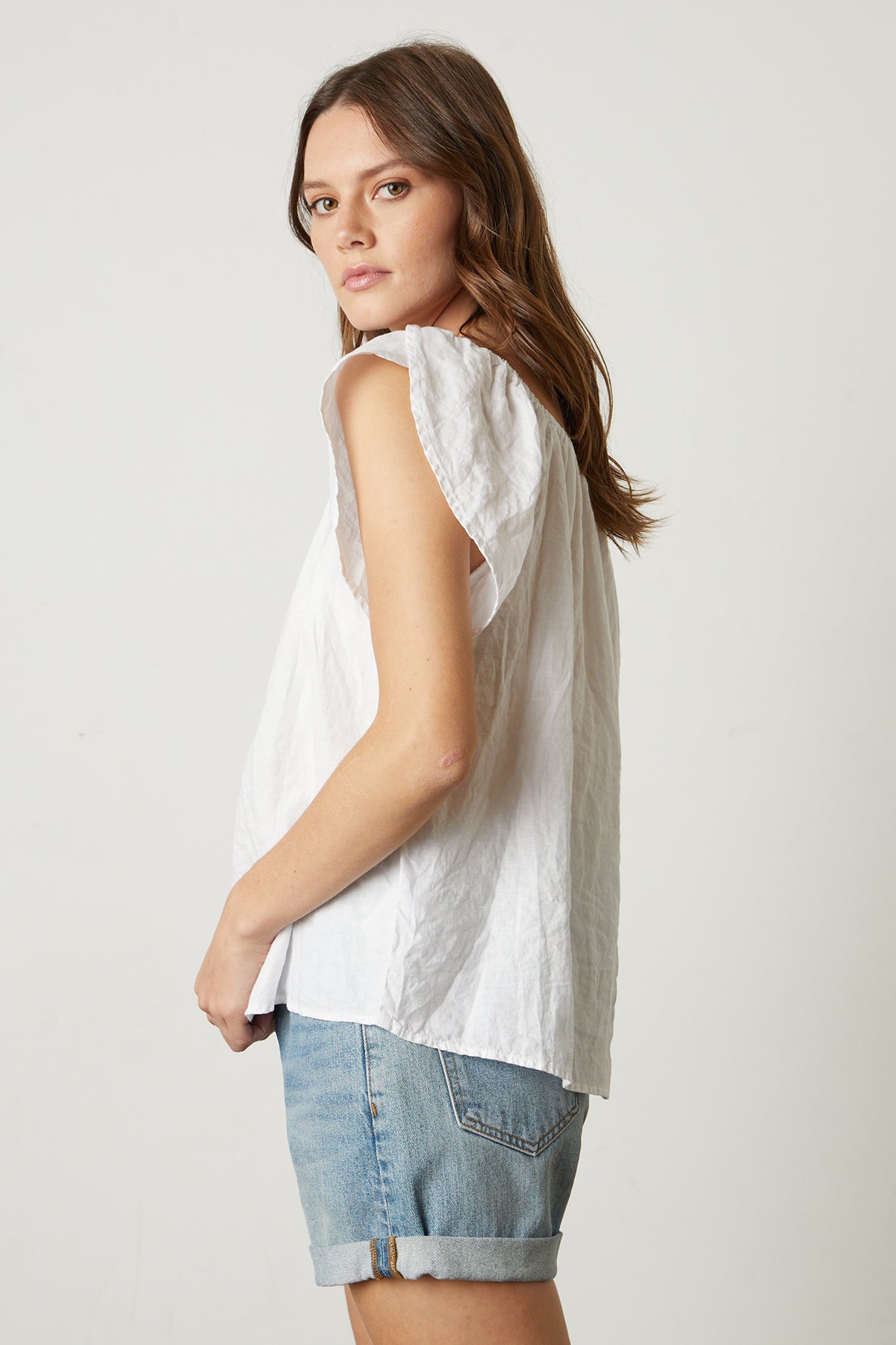 CEILA LINEN FLUTTER SLEEVE BLOUSE - Velvet Staging 2.0