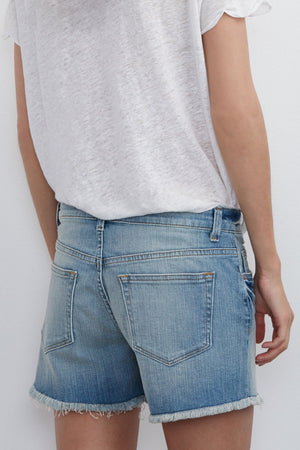 CINDY FRAYED HEM BOYFRIEND SHORTS - Velvet Staging 2.0