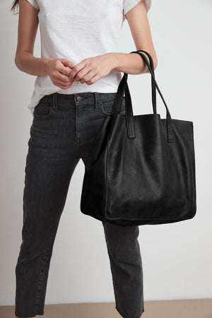 CLOVER LEATHER TOTE Velvet by Graham & Spencer