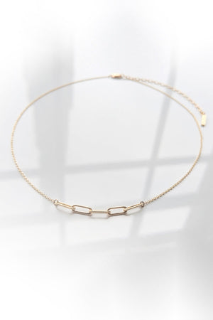 CORA NECKLACE BY THATCH - Velvet Staging 2.0