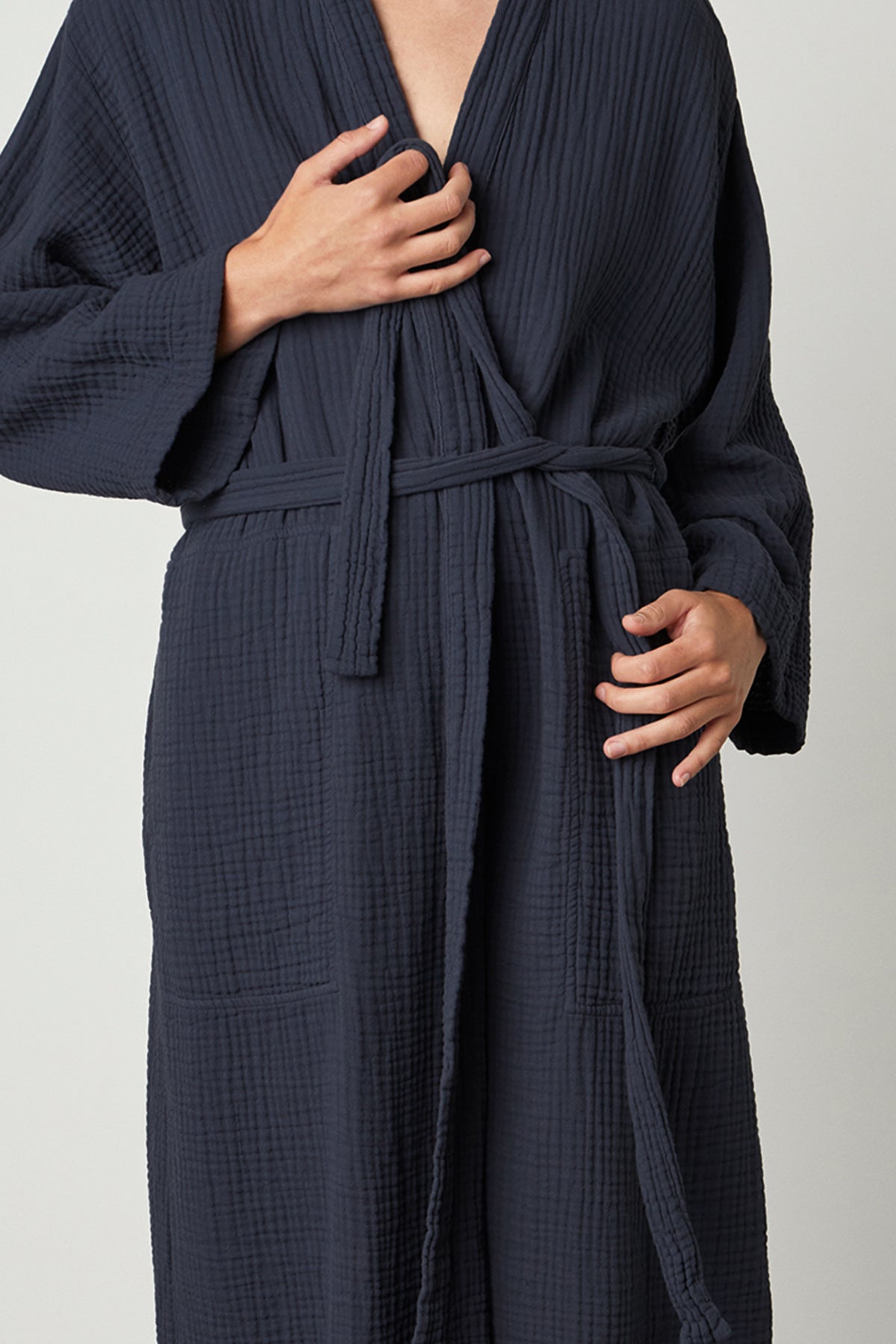 COTTON GAUZE ROBE - Velvet Staging 2.0