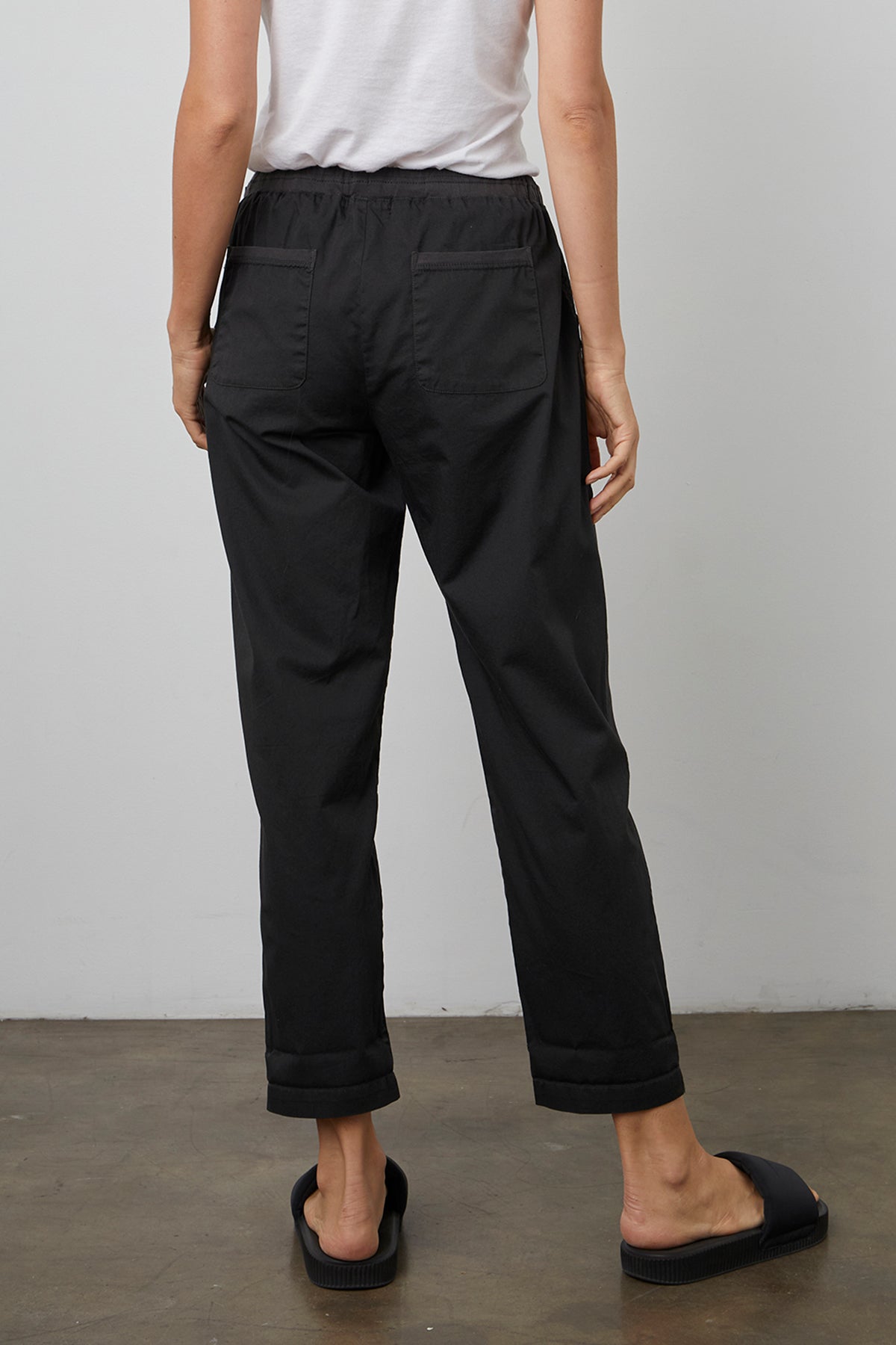 MIsty cotton twill pant in onyx black back-25275770601668