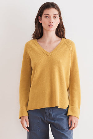 DANIELLA CASHMERE SWEATER - Velvet Staging 2.0