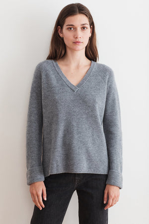 DANIELLA CASHMERE SWEATER - Velvet Staging 2.0
