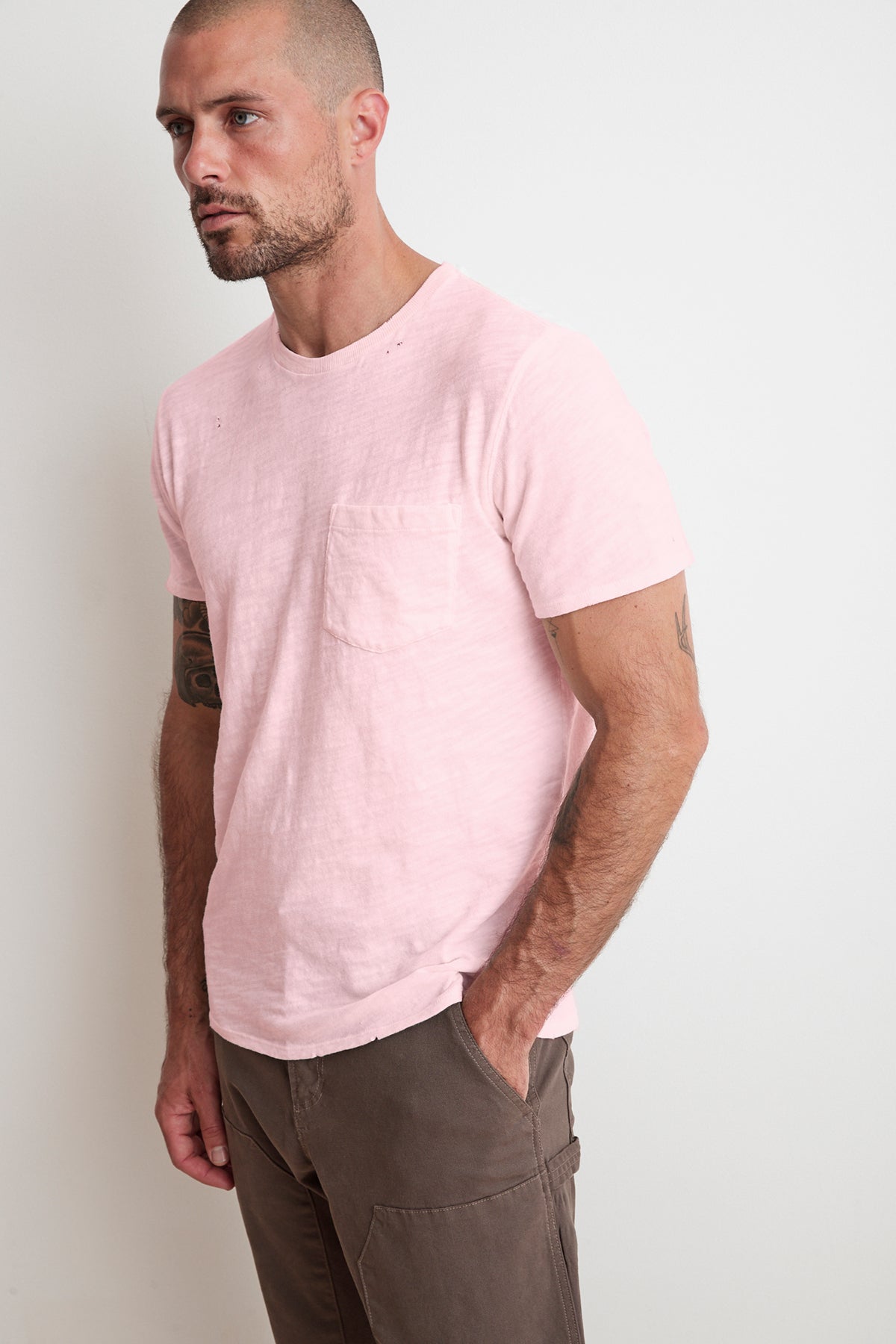 DAVY DISTRESSED SLUB TEE - Velvet Staging 2.0