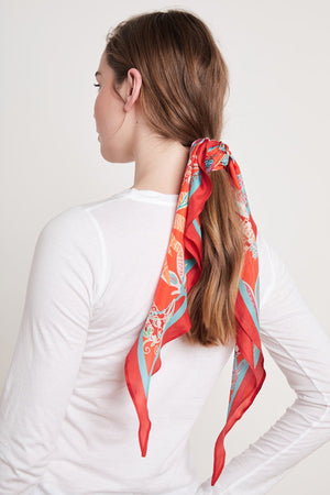 DIAMOND SHAPE SILK SCARF - Velvet Staging 2.0