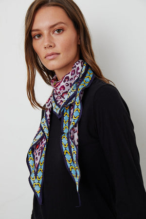 DIAMOND SHAPE SILK SCARF - Velvet Staging 2.0