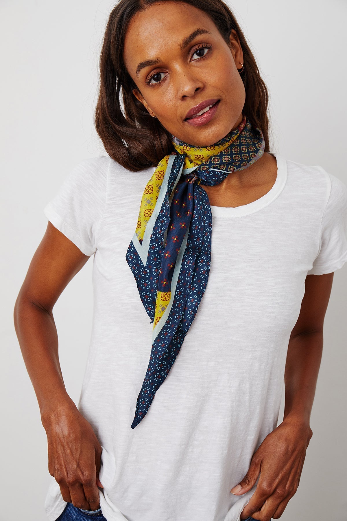 DIAMOND SHAPE SILK SCARF - Velvet Staging 2.0-26916118921412