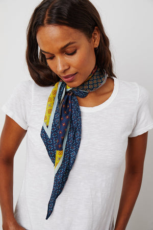 DIAMOND SHAPE SILK SCARF - Velvet Staging 2.0