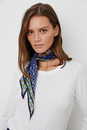 DIAMOND SHAPE SILK SCARF - Velvet Staging 2.0