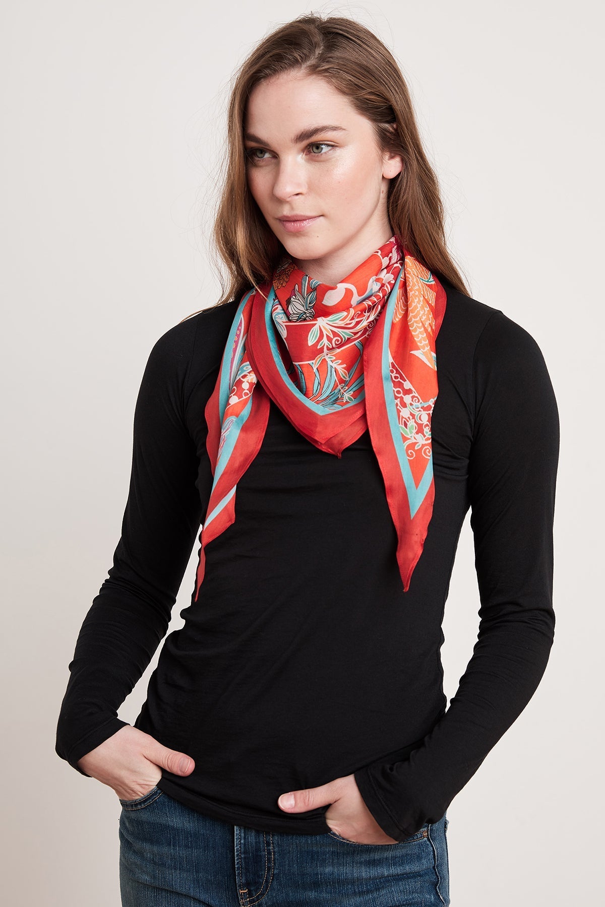 DIAMOND SHAPE SILK SCARF - Velvet Staging 2.0