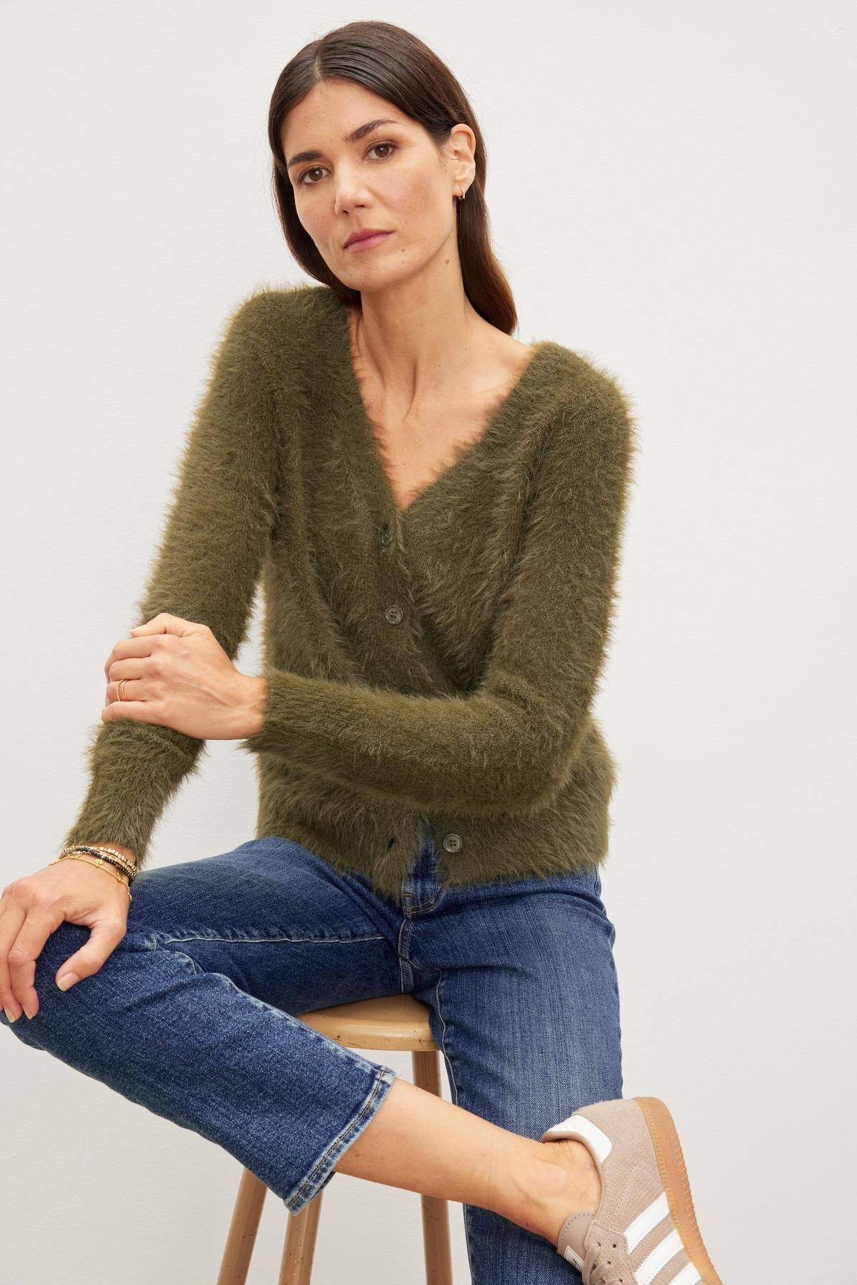   ELLE FEATHER YARN CARDIGAN - Velvet Staging 2.0 