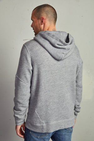 EMMITT PULLOVER HOODIE - Velvet Staging 2.0