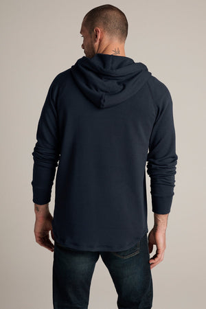 EVERT LUXE FLEECE PULLOVER HOODIE - Velvet Staging 2.0
