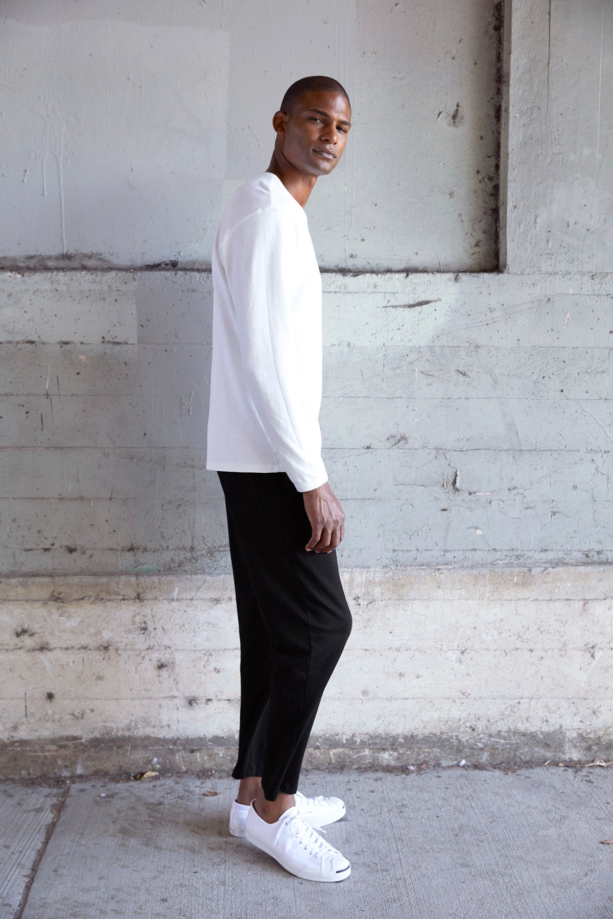 FERGUS CREW NECK TEE - Velvet Staging 2.0-26916142547140