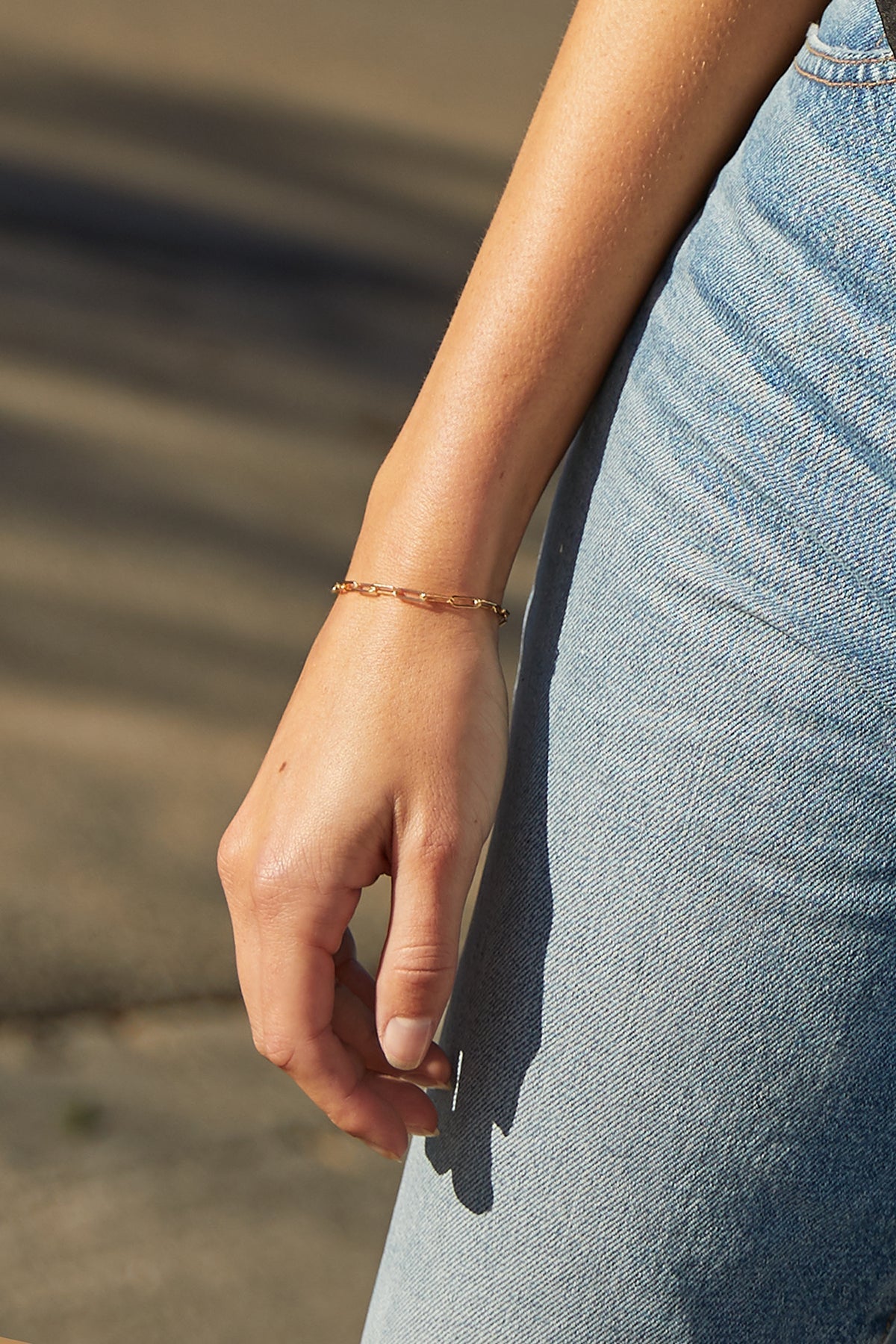 FINN GOLD BRACELET BY THATCH - Velvet Staging 2.0