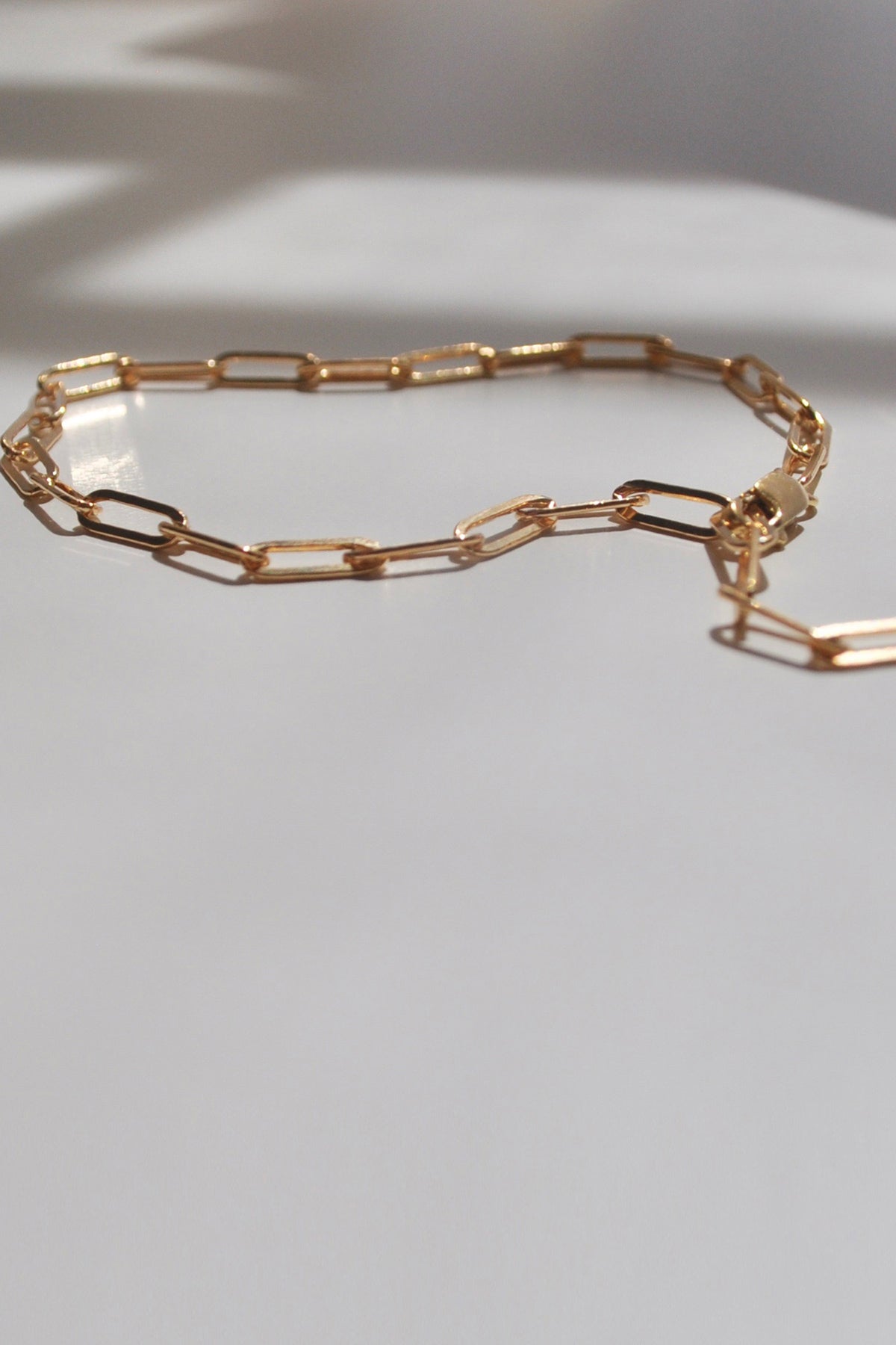 FINN GOLD BRACELET BY THATCH - Velvet Staging 2.0