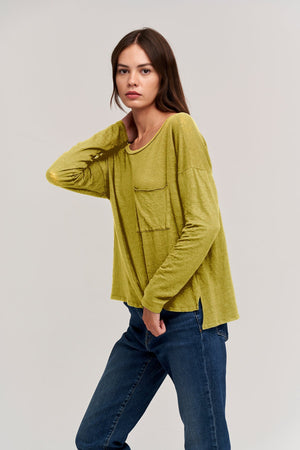 FIONA POCKET TEE - Velvet Staging 2.0