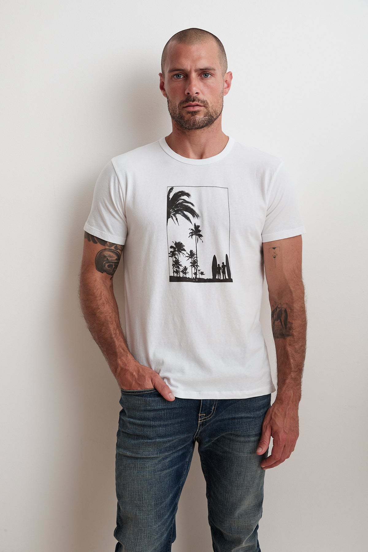 FLYNN SURF GRAPHIC TEE - Velvet Staging 2.0