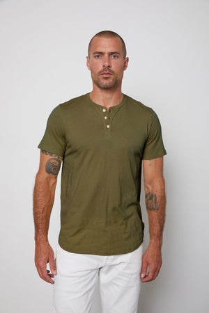 FULTON SHORT SLEEVE HENLEY - Velvet Staging 2.0