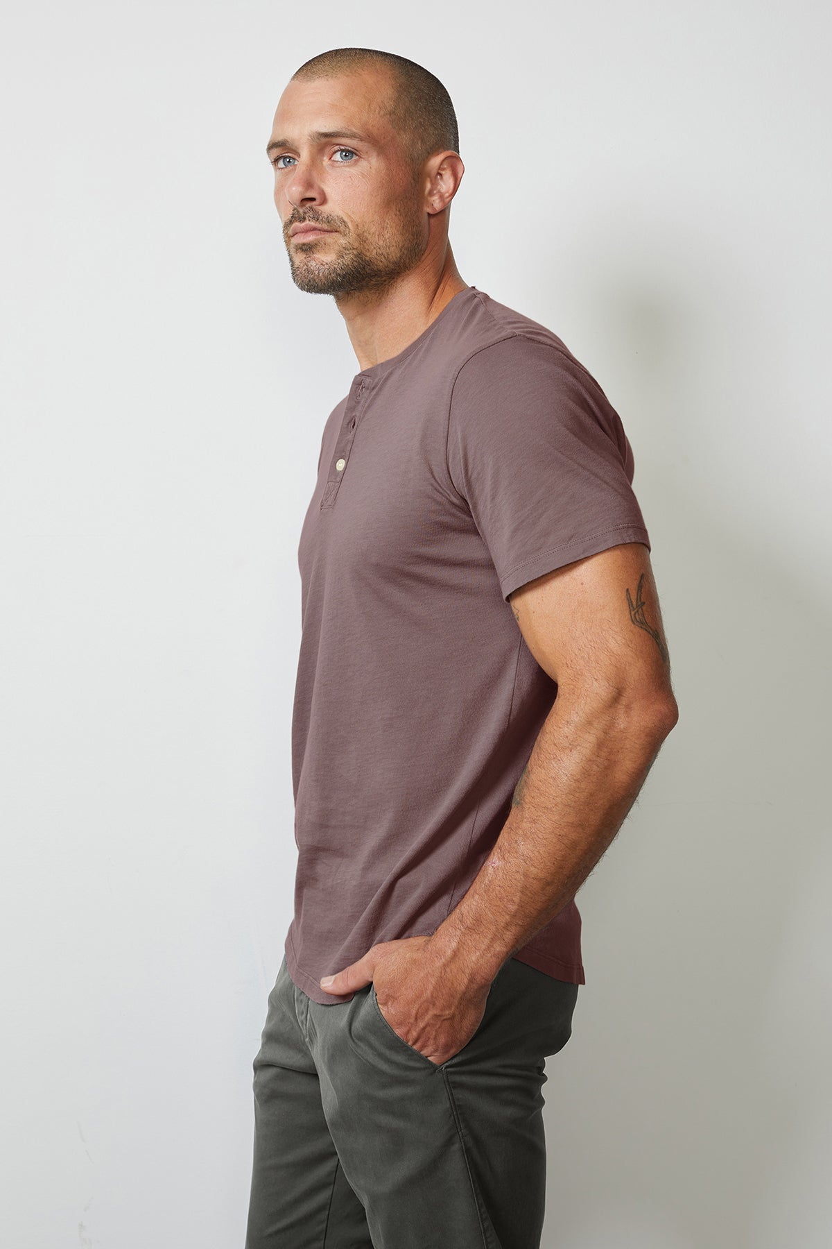 FULTON SHORT SLEEVE HENLEY - Velvet Staging 2.0
