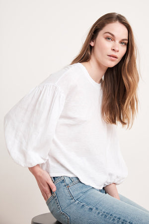 GENEVIEVE CONTRAST PUFF SLEEVE TEE - Velvet Staging 2.0