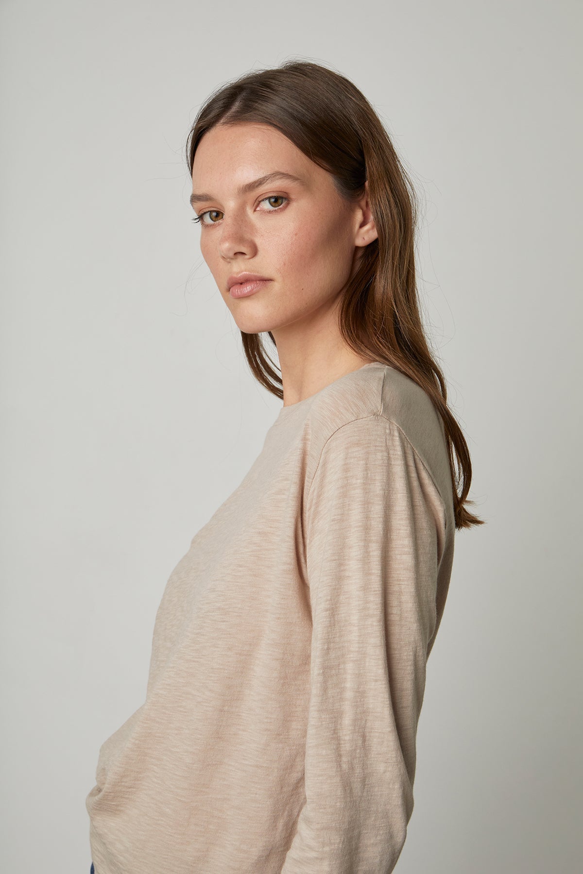 HESTER CREW NECK TEE - Velvet Staging 2.0