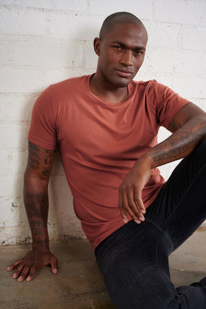 HOWARD WHISPER CLASSIC CREW NECK TEE - Velvet Staging 2.0