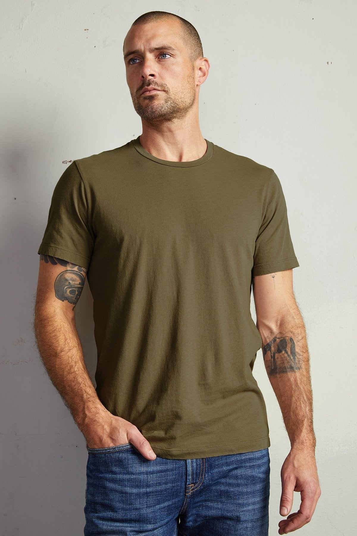 HOWARD WHISPER CLASSIC CREW NECK TEE - Velvet Staging 2.0-26916172857540